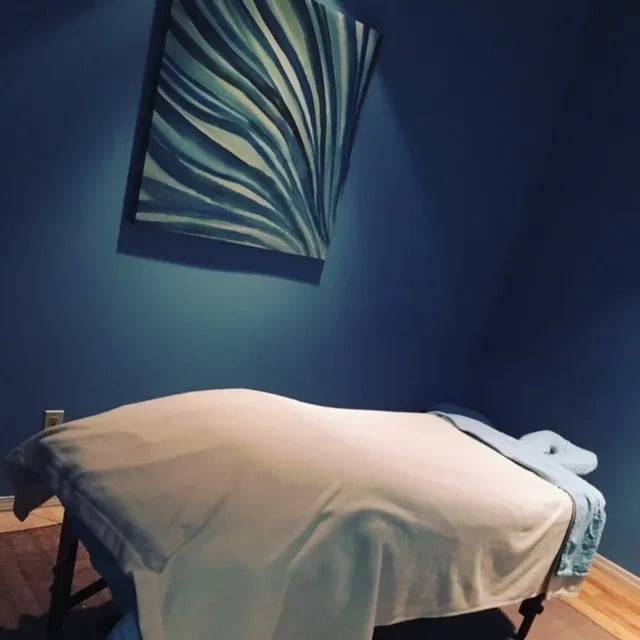 Calm soothing massage therapy treatment room